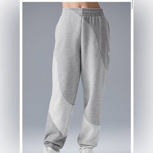 ALO Yoga Heather Gray Sweatpants